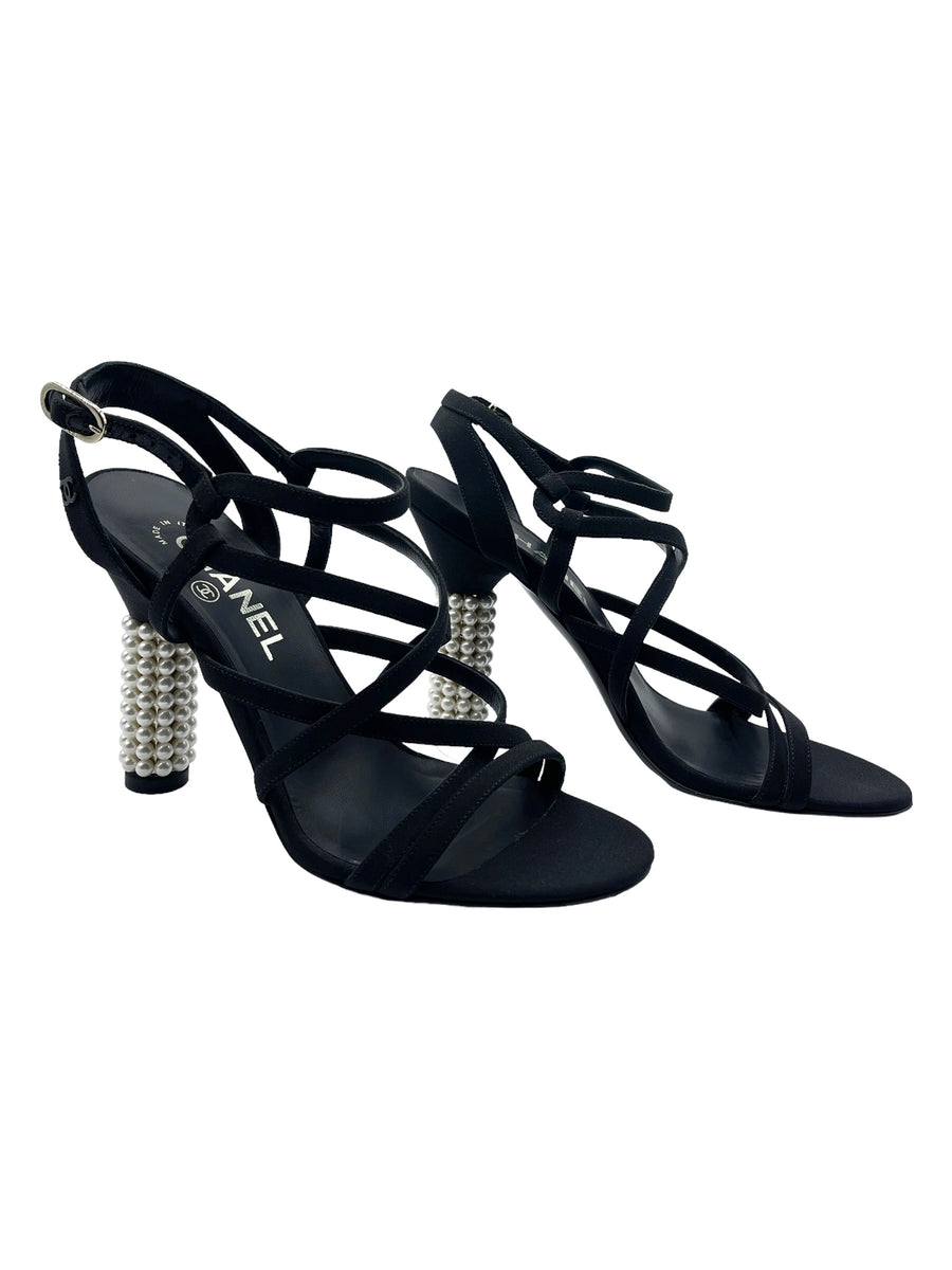 Black heels with pearls hotsell