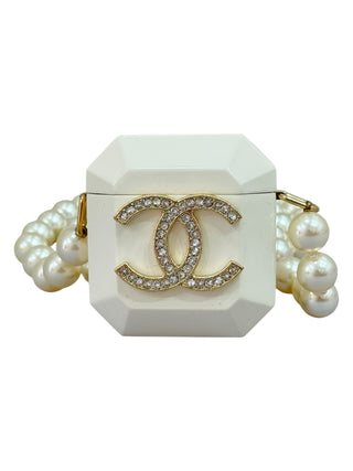Chanel White Camélia CC Pearl AirPods Case Minaudière Bag