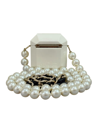 Chanel White Camélia CC Pearl AirPods Case Minaudière Bag