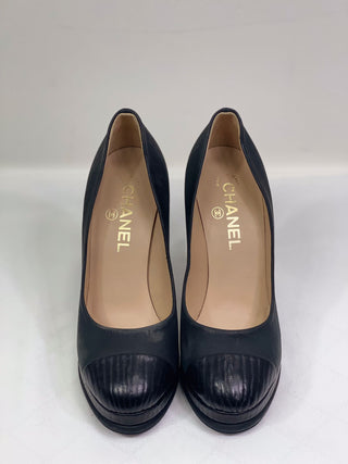 Chanel Round tip Heels