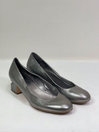 Chanel Silver Leather Pumps