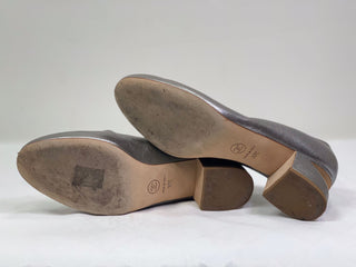 Chanel Silver Leather Pumps