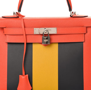 Hermes Epsom Chevre Mysore Sombrero Kellygraphie Lettre M Kelly 28 Sellier In Capucine, Blue, Obscure & Ambre